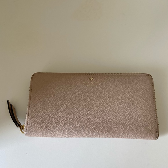 Kate Spade♠️ Zip-around Wallet - Picture 1 of 7